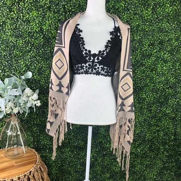 Western boho Fringe open front Cardigan - Picture 1 of 4